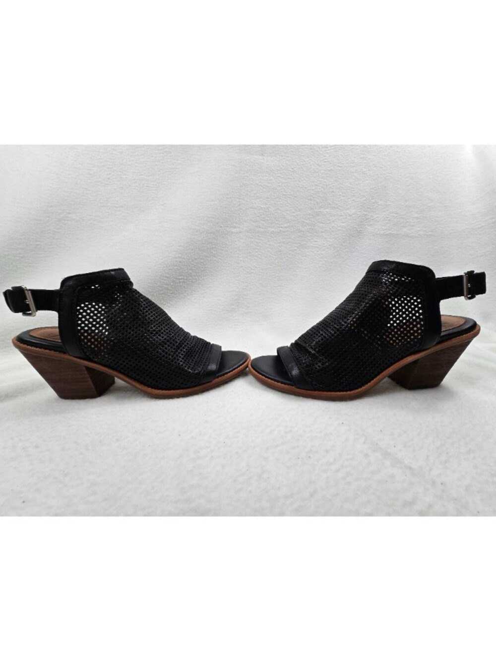 Sofft Milly Size 9M Black Leather Open Toe Perforated Block Heel Sandals Womens - Picture 6 of 7